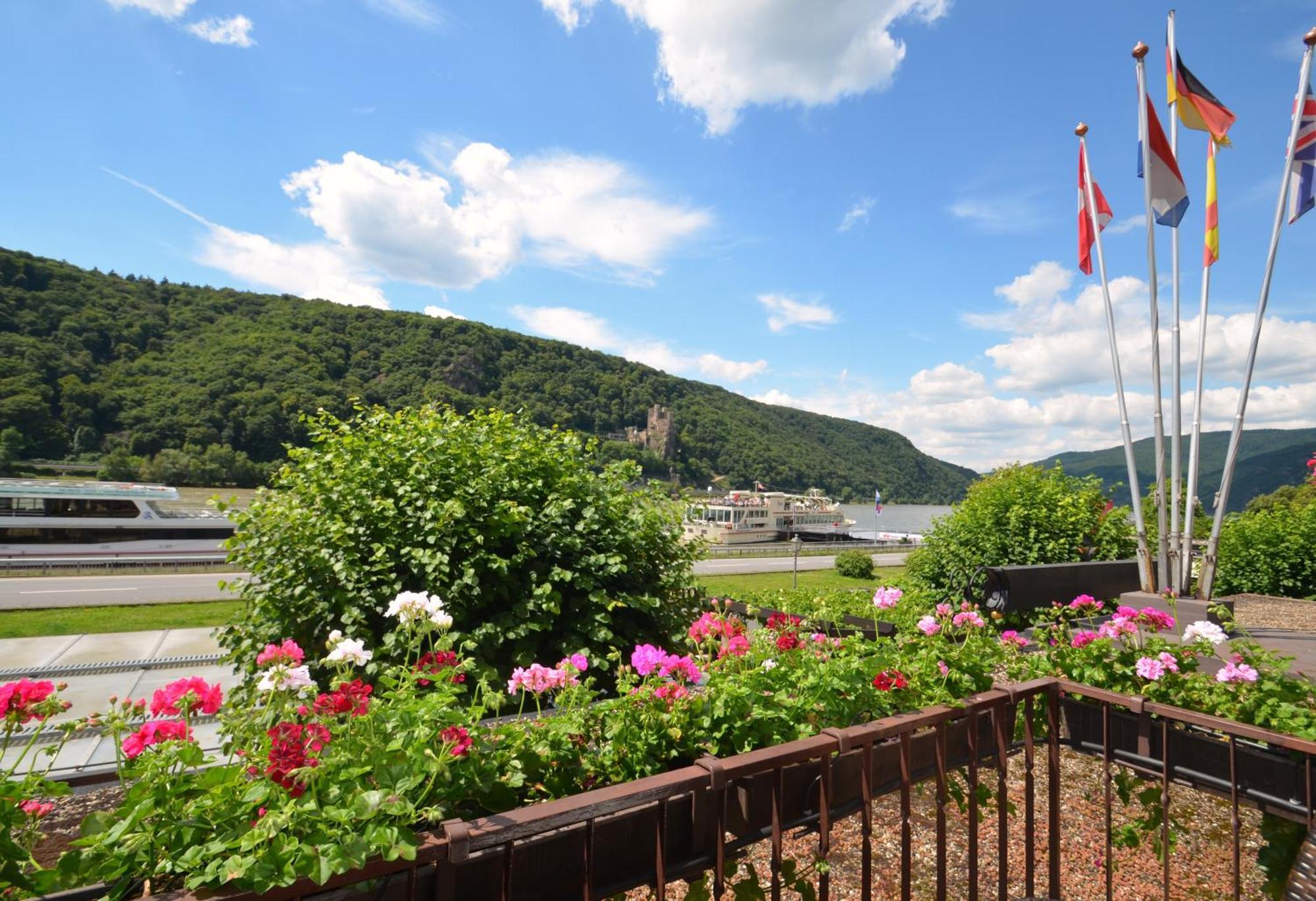 Hotel Unter Den Linden Ruedesheim am Rhein Exterior photo